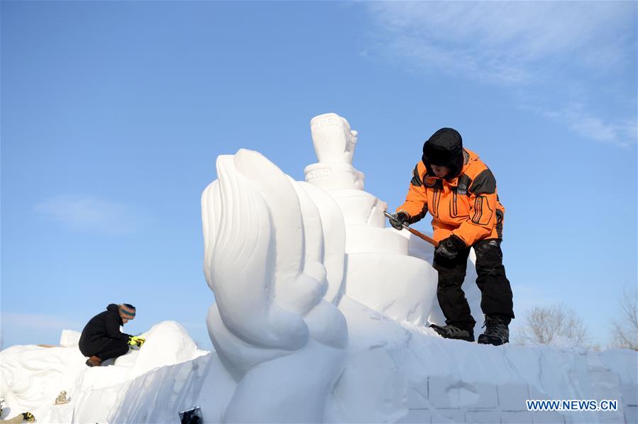 CHINA-HARBIN-SNOW SCULPTURE-CONTEST (CN)