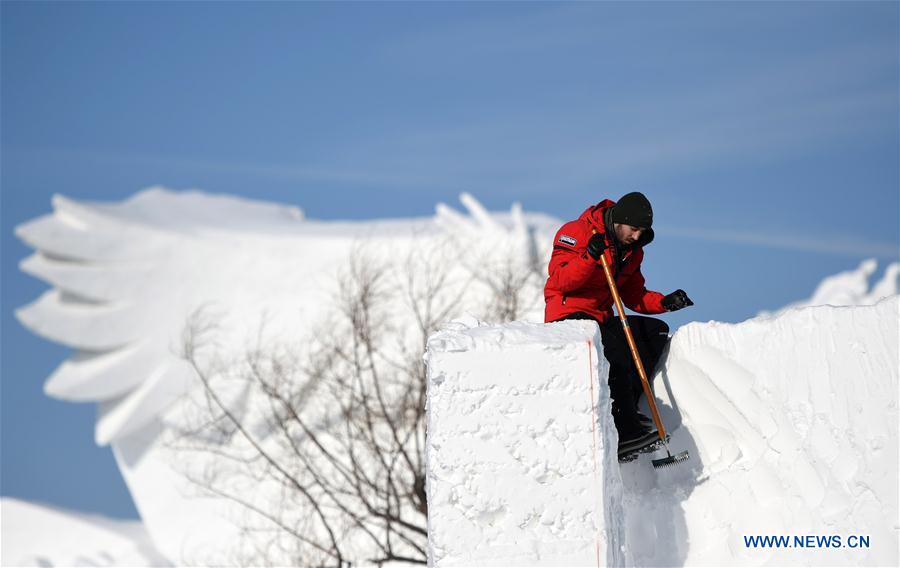 CHINA-HARBIN-SNOW SCULPTURE-COMPETITION (CN)