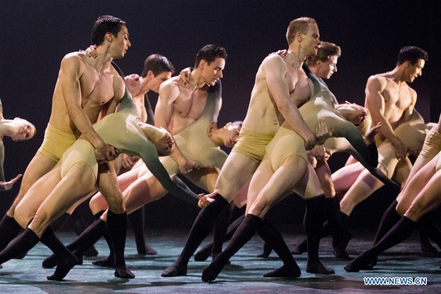 HUNGARY-BUDAPEST-BALLET-PIANOPLAYS-REHEARSAL