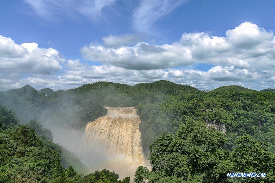 CHINA-GUIZHOU-NATURE-WATERFALL-FLOW (CN)