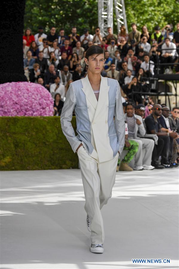 FRANCE-PARIS-MEN'S FASHION WEEK-DIOR HOMME