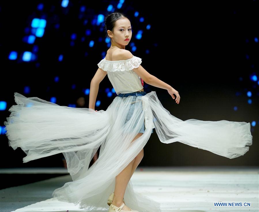 CHINA-QINGDAO-CHILDREN-MODEL CONTEST (CN)