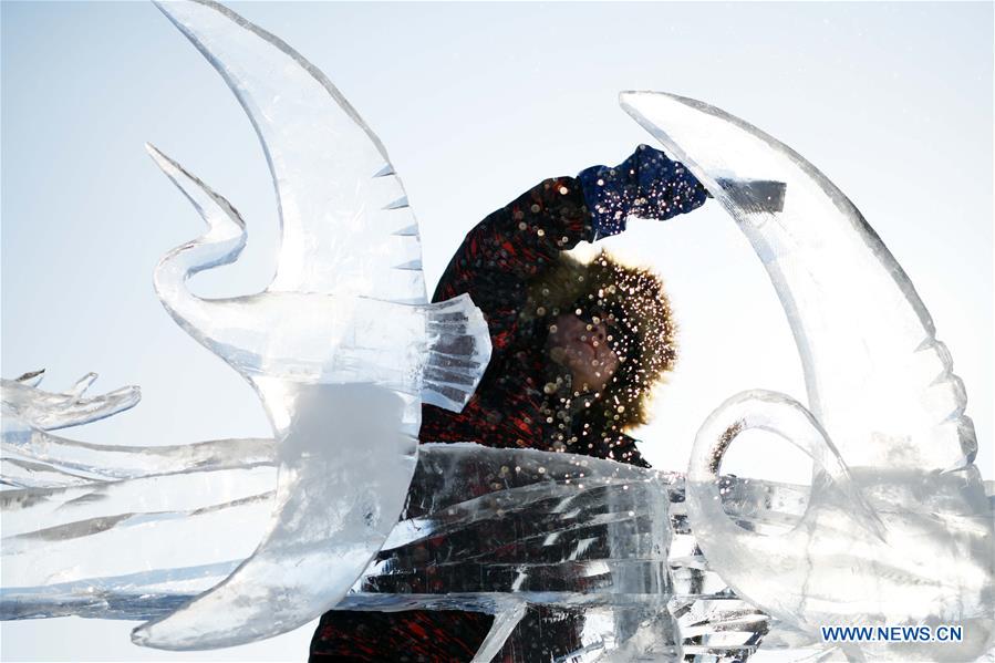 CHINA-HARBIN-ICE SCULPTURE-COMPETITION (CN)