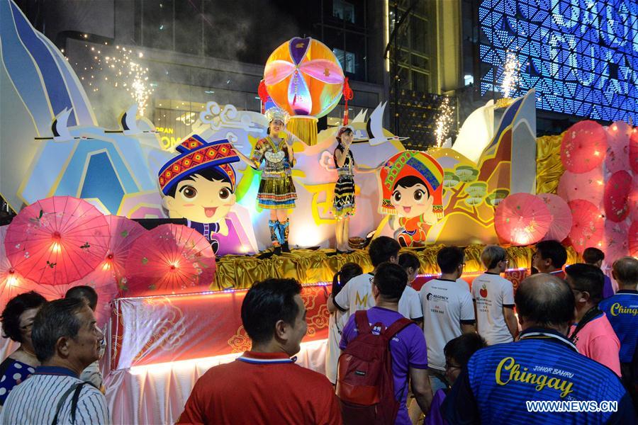 MALAYSIA-JOHOR BAHRU-CHINGAY NIGHT PARADE