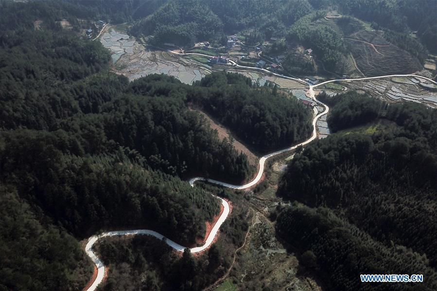 #CHINA-GUIZHOU-CONCRETE ROADS (CN)