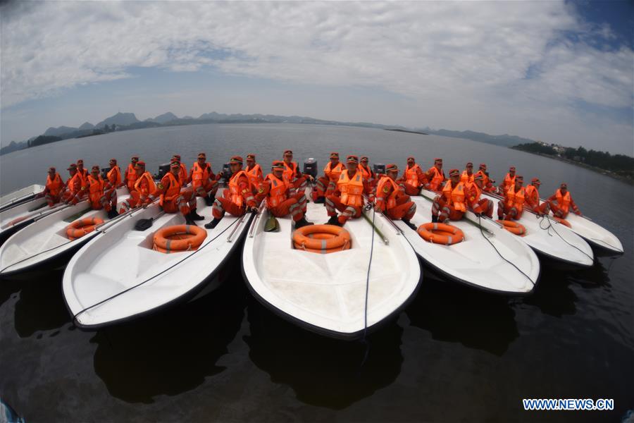 CHINA-GUIZHOU-QINGZHEN-FLOOD CONTROL AND RELIEF DRILL (CN)