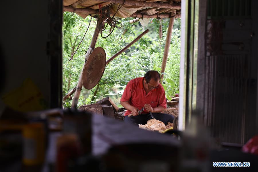 CHINA-GUIZHOU-DEJIANG-NUO MASK MAKING (CN)