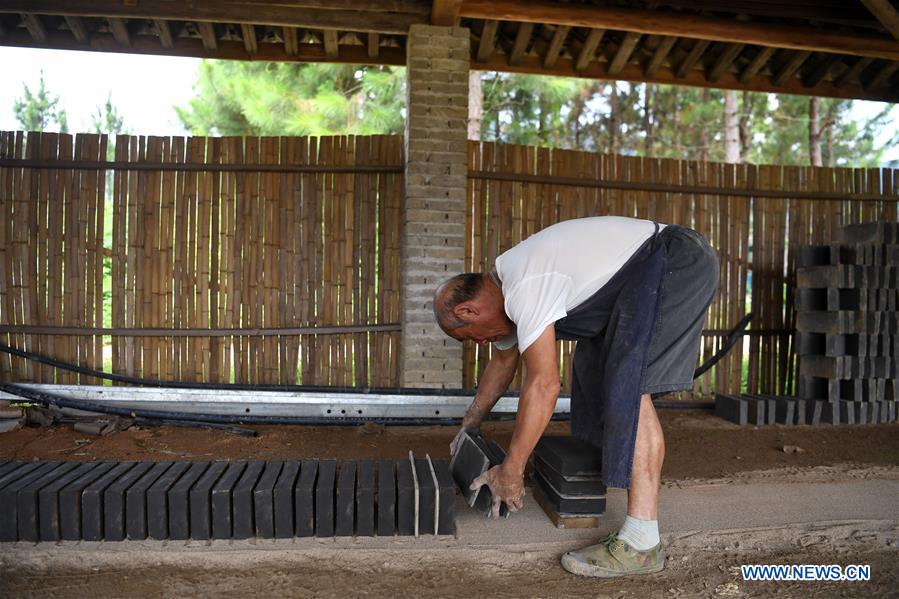 CHINA-ANHUI-CULTURAL HERITAGE-BRICK MAKING (CN)