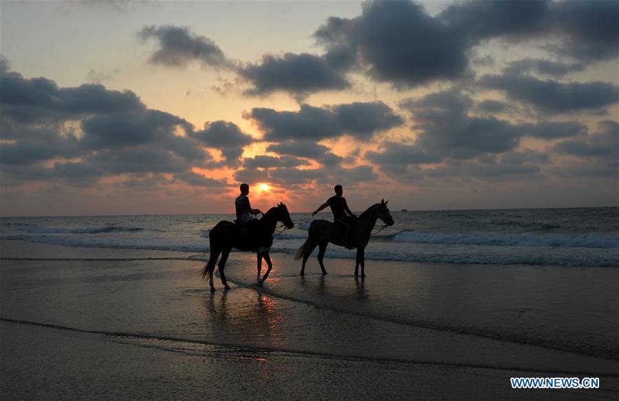 MIDEAST-GAZA-SUNSET