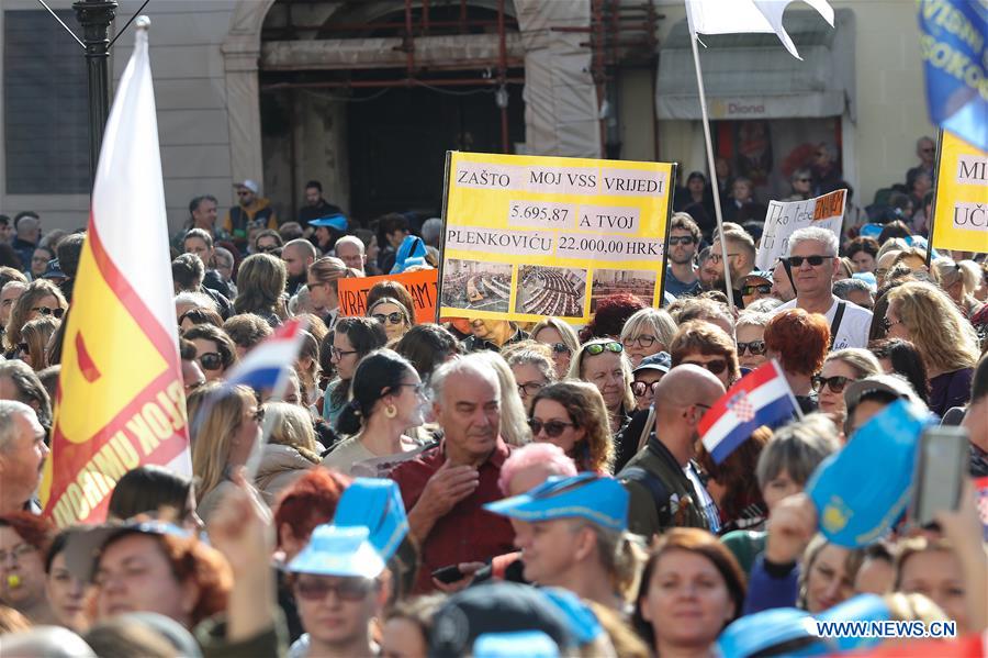 CROATIA-ZAGREB-TEACHERS-PROTEST