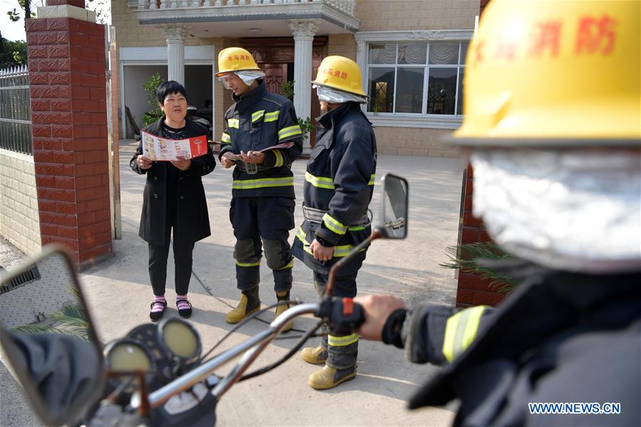 CHINA-JIANGXI-VOLUNTARY FIREFIGHTER (CN)