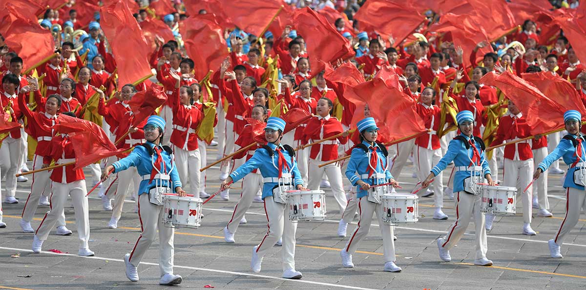 In pics: mass pageantry held on Tian'anmen Square