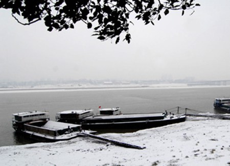 我国南方多地遭遇雨雪天气